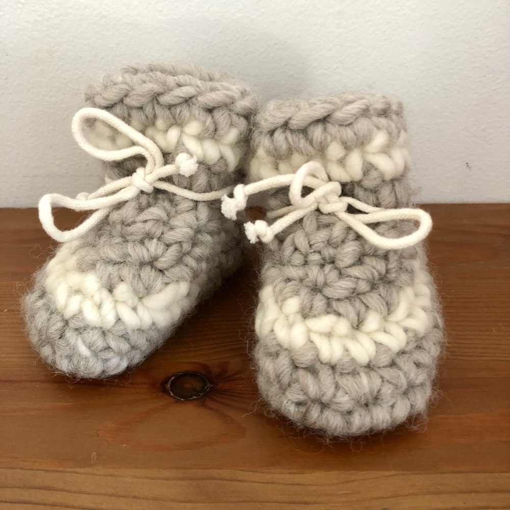 Size 0-3 Month furry wool slippers.